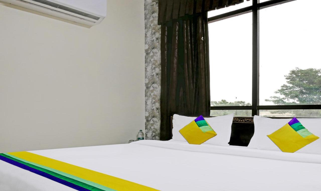 Itsy By Treebo - Ashoka Grand Hotel Varanasi Eksteriør billede